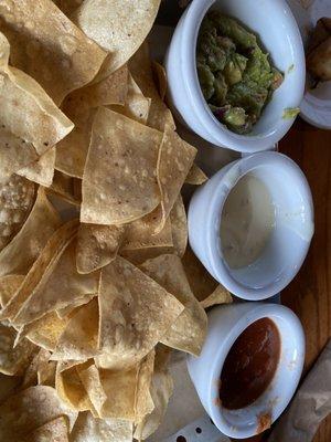 Dip Trio, queso yucky, brown guacamole