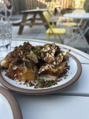 Mushroom toast