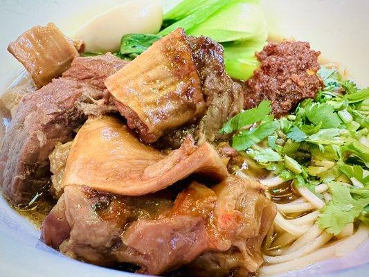 Beef brisket and Tendon