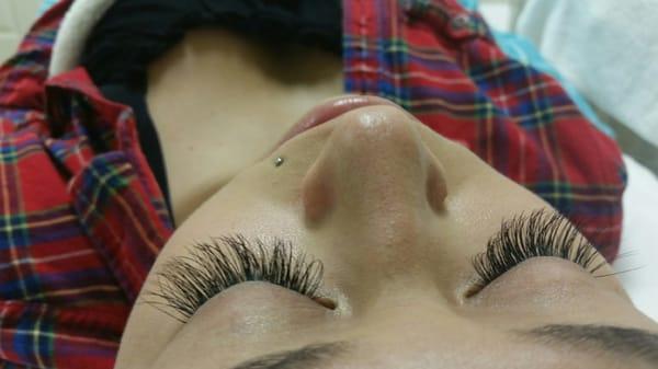 Eyelash extension - Beautiful and Sexy that you will LOVE it!