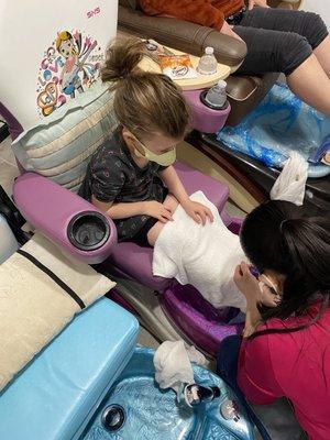 Kid pedicure!