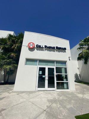 Storefront of CPR Cell Phone Repair Miami - Hammocks FL