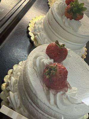 Mini strawberry shortcake cakes