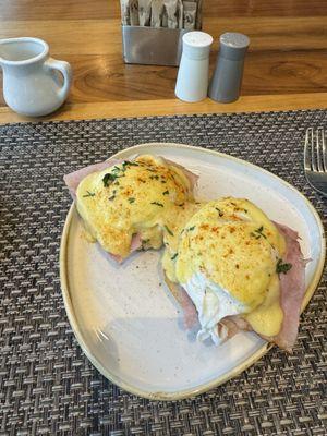 Eggs Benedict