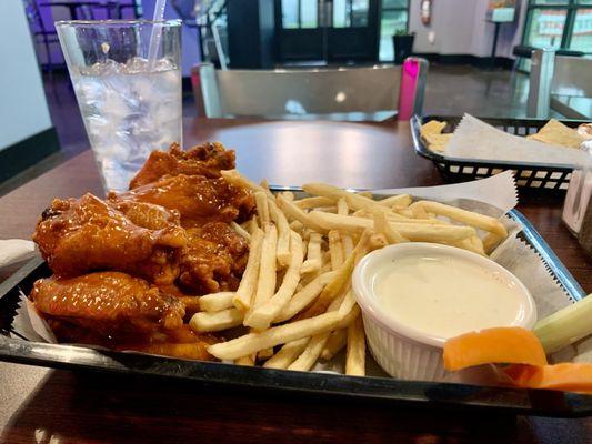 10 piece bone in.  Great fries.