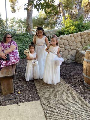 Sweet flower girls!