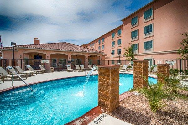 Relax by the pool after a day exploring El Paso, or enjoy our barbecue, located on the patio area just off the pool.