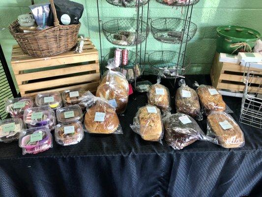 Breads & other Baked Goods