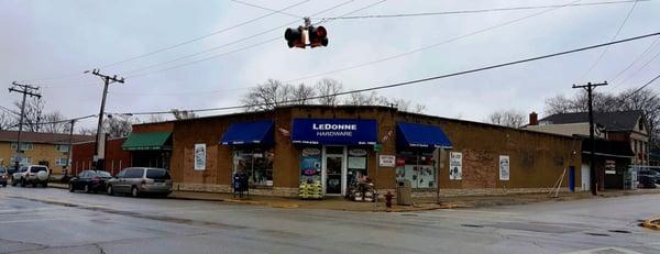 Ledonne True Value Hardware