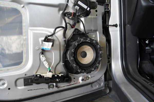 Focal Speakers in a 2012 Jeep Grand Cherokee