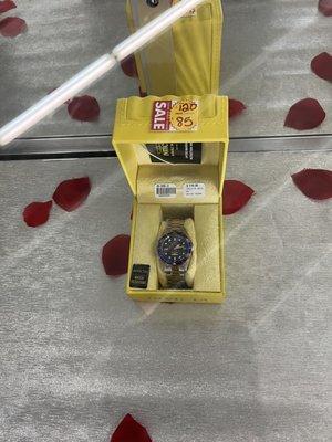 Nice men's watch taken in pawn!