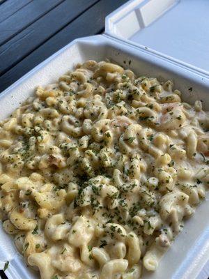 Seafood Mac and cheese!!