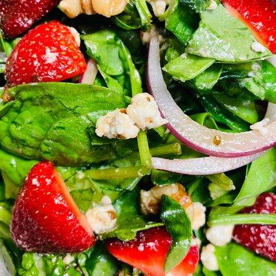 Best Salads  |  Our salads feature fresh seasonal ingedients