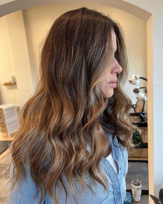 Foilayage+haircut+deep conditioning treatment by Kelly Brink.  Website: Kellybrinkhairartistry.com Insta: @kellybrinkhairartistry