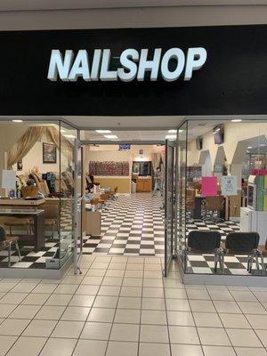 Nailshop inside Bonita lakes Mall (by Belk)