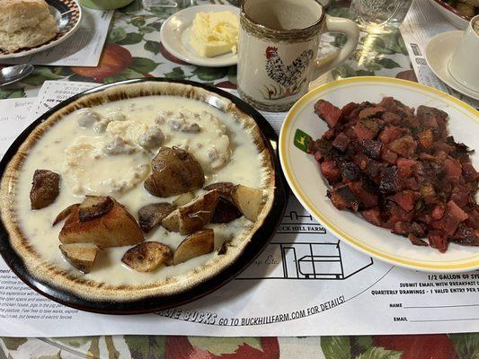 Biscuits & Gravy, Beet Hash