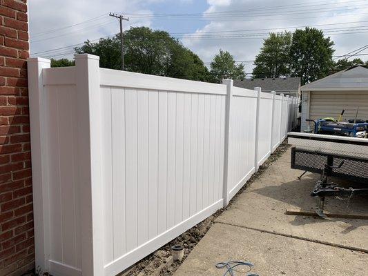 6 foot high solid white vinyl fencing