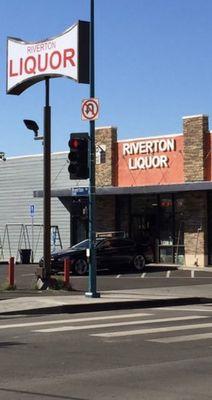 Riverton Liquor