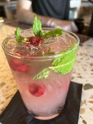 Raspberry mojito