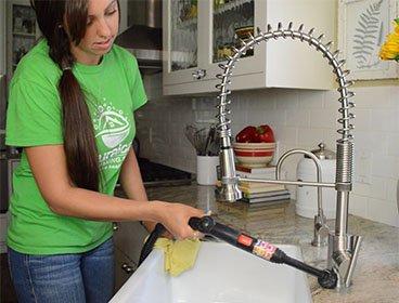 Killing bacteria and odor causing bacteria makes this sink smell fresh.