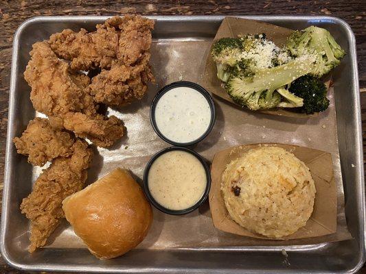 Crispy chicken strips with broccoli and double baked mashed taters