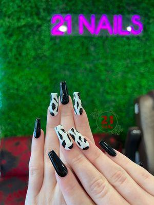 21 Nails