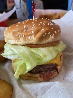 1/4 pound Lantern cheeseburger