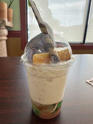 Halo halo with flan