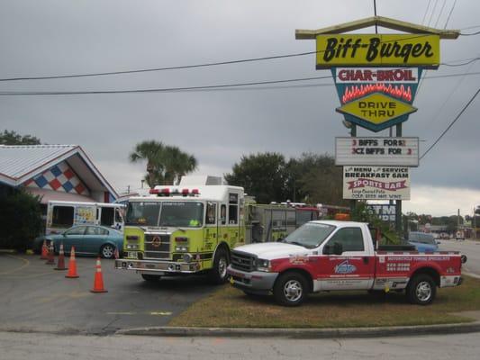 KnowTow Motorcycle Towing @ Biff Burger's "Toys For Pinellas Kids" Event