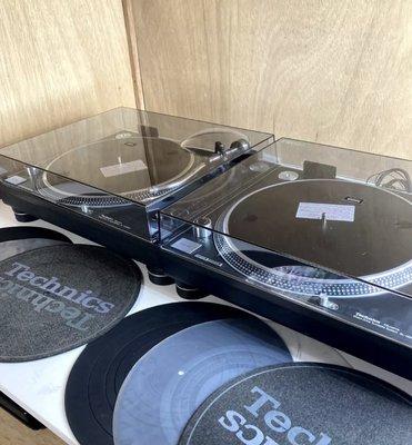 Technics 1200 MK5