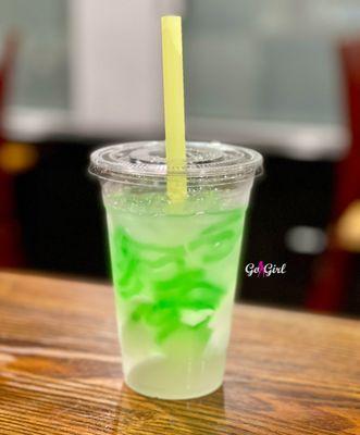 Coconut Juice with Pandan Jelly