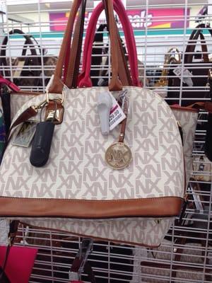 Check out this hooptie fake Michael Kors bag. LMAO!