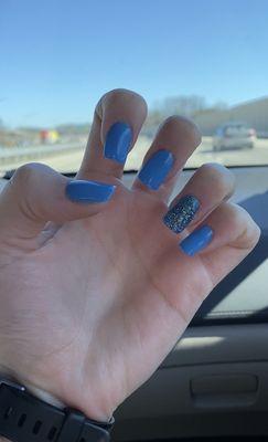 nails