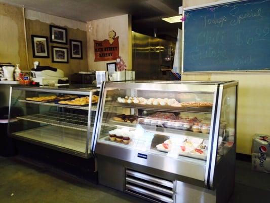 Quaint bakery. Friendly staff. Great place to have lunch in Wilburton.