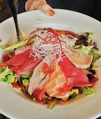 Sashimi salad