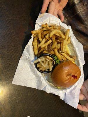 JJ's Cheeseburger with hand cut fries