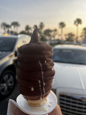 Cinnamon Toast Crunch dipped cone