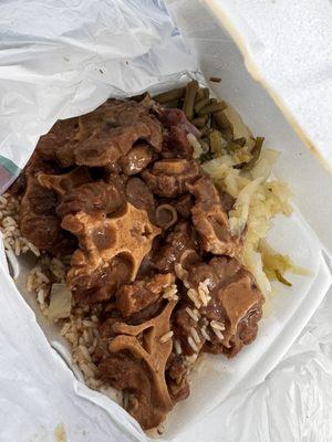 It looks like more meat than it is, the oxtails are sliced very thin