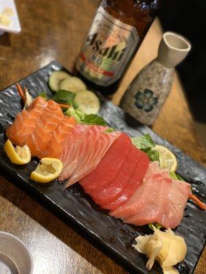 12 Pieces Mixed Sashimi Sampler