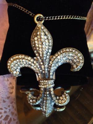 Très jolie une fleur de lis