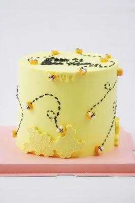 Bee Cake