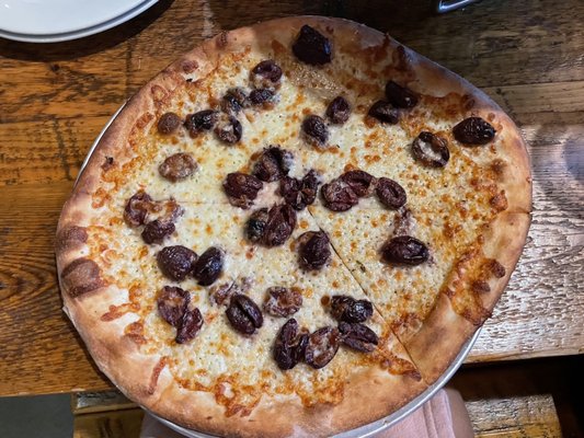 Small pizza with no sauce and Kalamata olives!