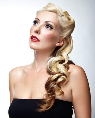 pin-up hairstyling