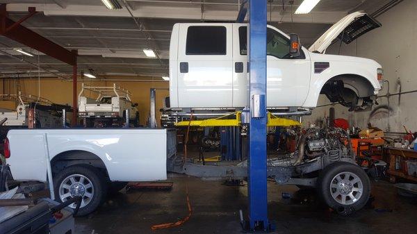 An F250 in for Injector replacement.