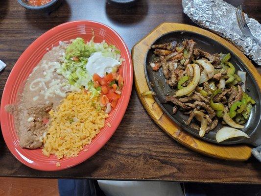 Lunch beef fajitas were great  surprisingly large portions for lunch.