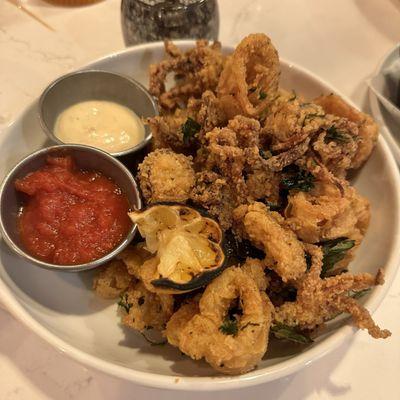 PT. JUDITH CALAMARI crispy tempura, cherry peppers, charred lemon aioli, pomodoro