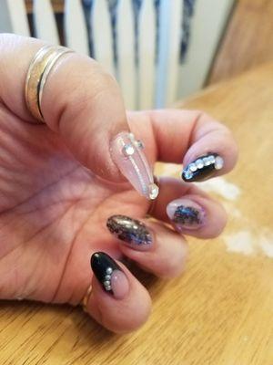 Just got my nail done at Famous Nails and I love them Tracy and thanks for Lisa little touch! Won't go anywhere else...