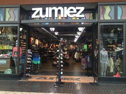 Zumiez