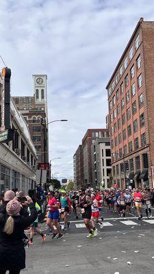 Chicago Marathon in Greektown