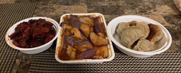 Bonesless Spare Ribs, Eggplant in Garlic sauce, and Pan fried dumplings. Soo good!